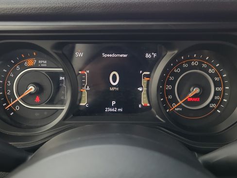 Used 2024 Jeep Wrangler Unlimited Sport AWD/4WD image 18