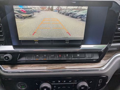 Used 2023 Chevrolet Silverado 1500 LT image 17