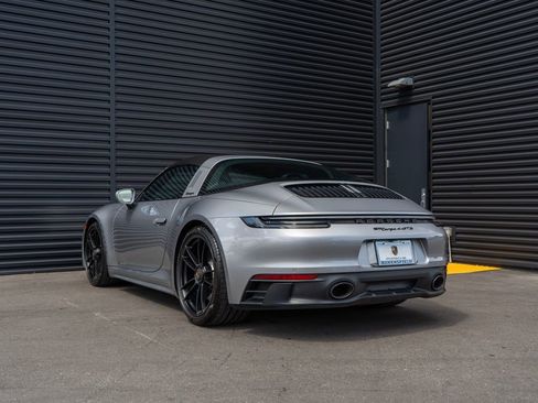 Used 2022 Porsche 911 Targa 4 GTS AWD/4WD image 3