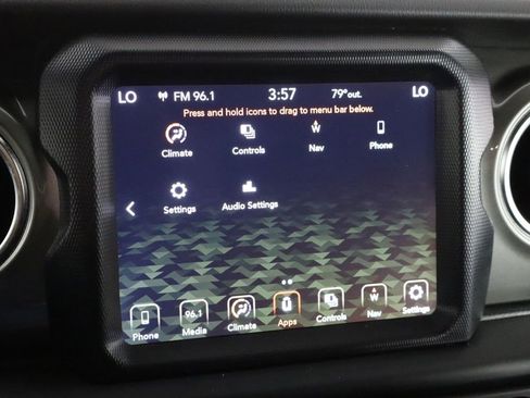 Used 2022 Jeep Gladiator Overland AWD/4WD image 34