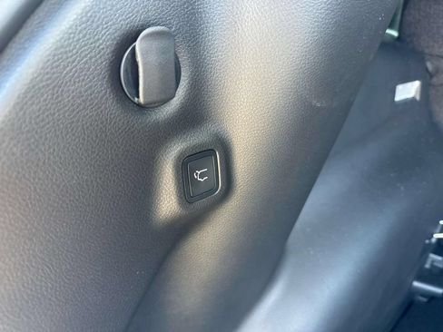 New 2026 Jeep Compass Limited w/ Sun, Sound & Navigation Group AWD/4WD image 12