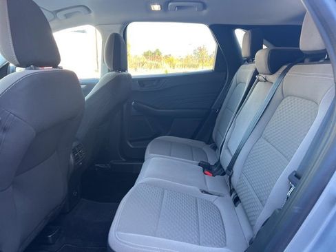 Used 2022 Ford Escape SE w/ Convenience Package image 17