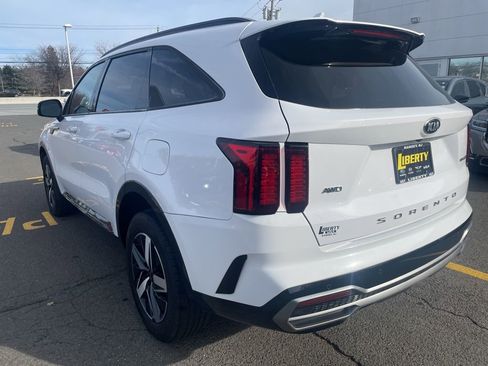 Used 2021 Kia Sorento EX image 5