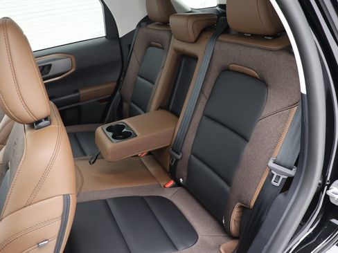 Used 2025 Ford Bronco Sport Outer Banks w/ Outer Banks Tech Package+ image 11