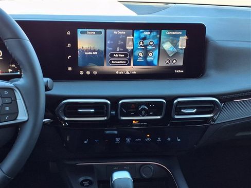New 2026 Nissan Sentra SV w/ SV Convenience Package FWD image 16