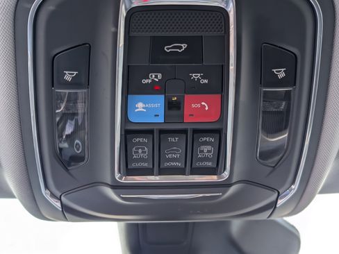 Used 2021 Jeep Grand Cherokee L Limited image 30