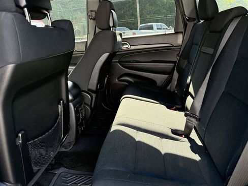 Used 2014 Jeep Grand Cherokee Laredo w/ Security & Convenience Group RWD image 3