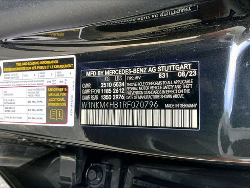 Used 2024 Mercedes-Benz GLC 300 4MATIC image 37