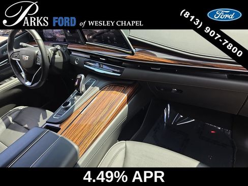 Used 2021 Cadillac Escalade Premium Luxury RWD image 10