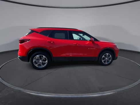 Used 2024 Chevrolet Blazer LT AWD/4WD image 9