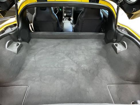 Used 2007 Chevrolet Corvette Coupe w/ Performance Package image 11