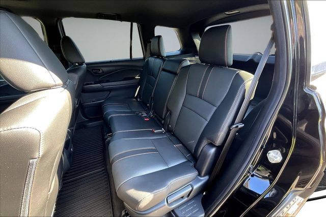 Used 2023 Honda Passport TrailSport image 24