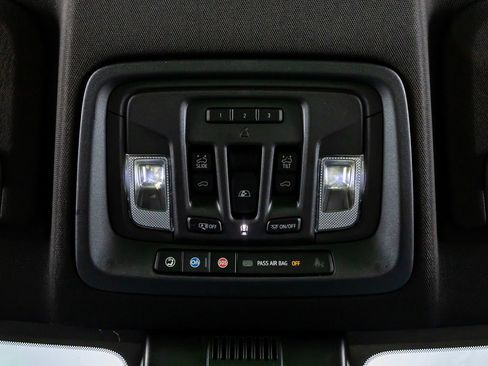 Used 2022 Chevrolet Silverado 1500 ZR2 w/ Technology Package image 28