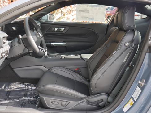 New 2025 Ford Mustang Premium image 3