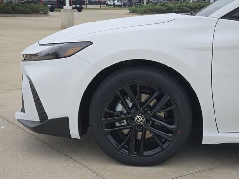 New 2026 Toyota Camry SE FWD image 5