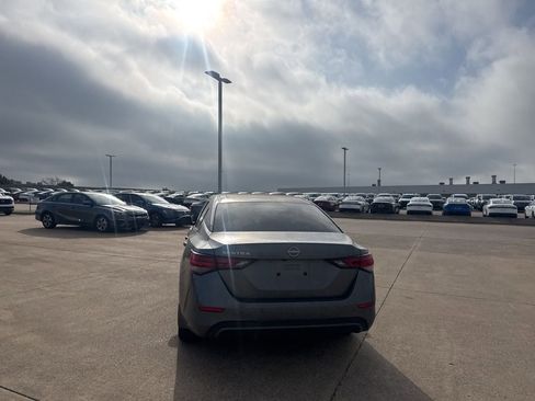 Used 2024 Nissan Sentra S w/ Lighting Package image 13