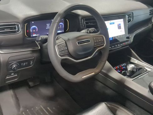 Used 2022 Jeep Wagoneer Series I w/ Convenience Group I AWD/4WD image 12