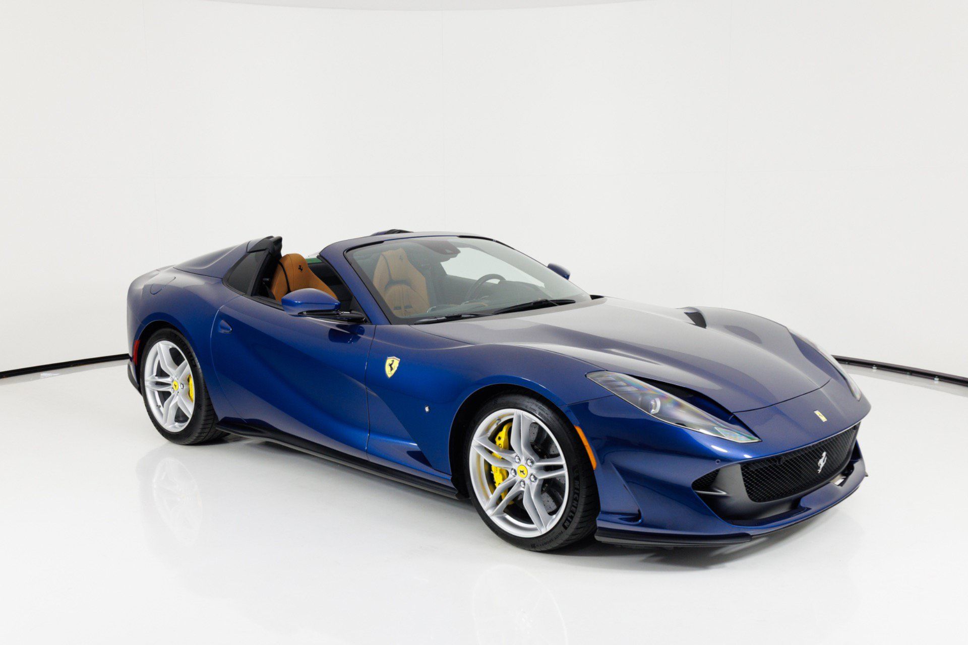 Used 2021 Ferrari 812 GTS RWD image 58