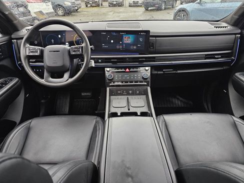 Used 2024 Hyundai Santa Fe Calligraphy AWD/4WD image 15