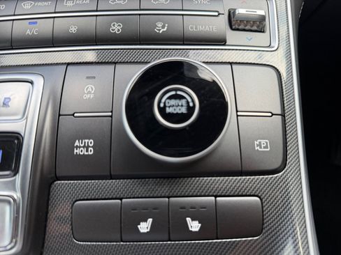 Used 2021 Hyundai Santa Fe SEL w/ Convenience + Premium Package FWD image 31