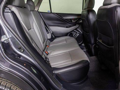 Used 2022 Subaru Outback Limited image 45