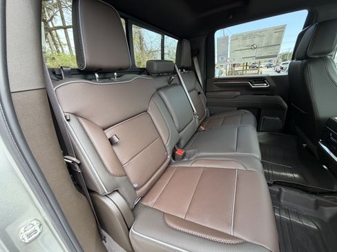 New 2026 GMC Sierra 2500 Denali w/ Denali Reserve Package AWD/4WD image 28