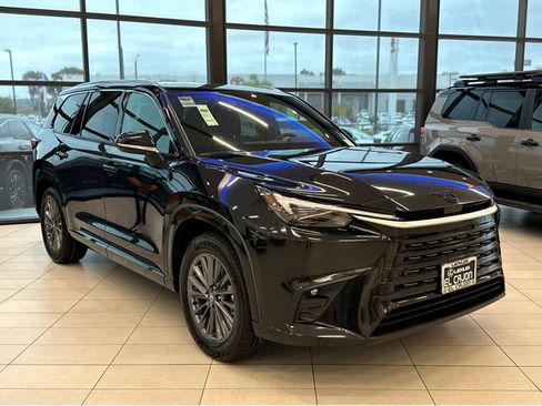 New 2026 Lexus TX 350 FWD image 2