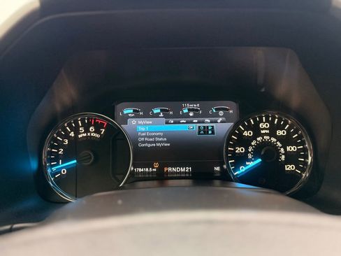 Used 2015 Ford F150 Lariat w/ Equipment Group 502A Luxury image 25