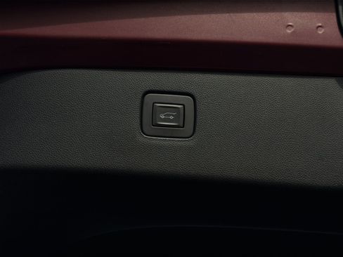 Used 2024 Buick Envista Preferred w/ Convenience II Package FWD image 27