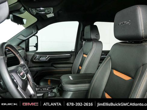 Used 2024 GMC Sierra 2500 AT4 w/ Technology Package image 4