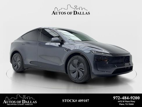 Used 2026 Tesla Model Y AWD image 1