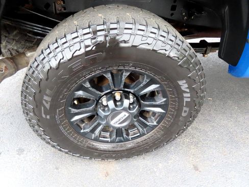 Used 2021 Ford F350 Lariat image 22