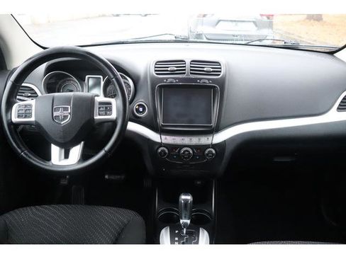 Used 2011 Dodge Journey Crew image 7