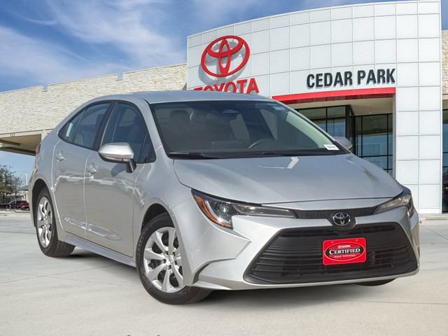 Used 2026 Toyota Corolla LE FWD image 1