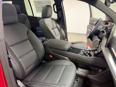 New 2026 Chevrolet Traverse LT w/ Sun and Wheel Package image 31