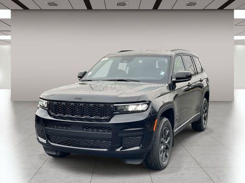 New 2025 Jeep Grand Cherokee L Altitude image 8