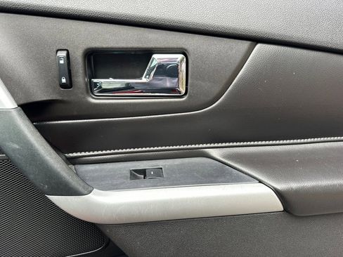 Used 2011 Ford Edge Sport w/ Driver Entry Pkg image 20