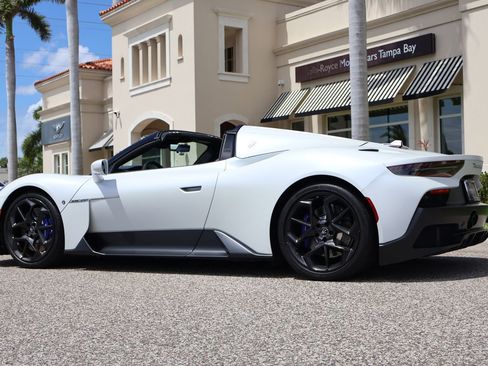 Used 2024 Maserati MC20 Cielo image 8