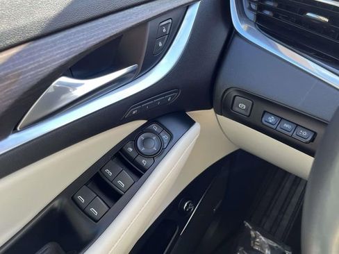 Certified 2024 Buick Enclave Avenir w/ Avenir Technology Package image 32