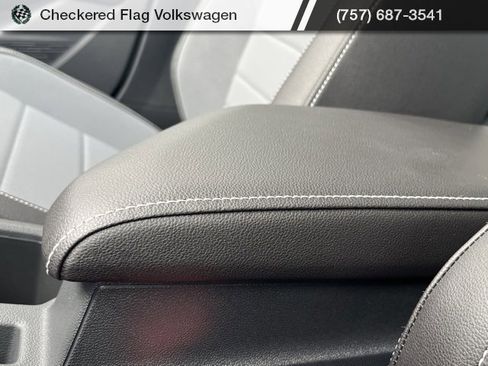 New 2026 Volkswagen Jetta SE image 43