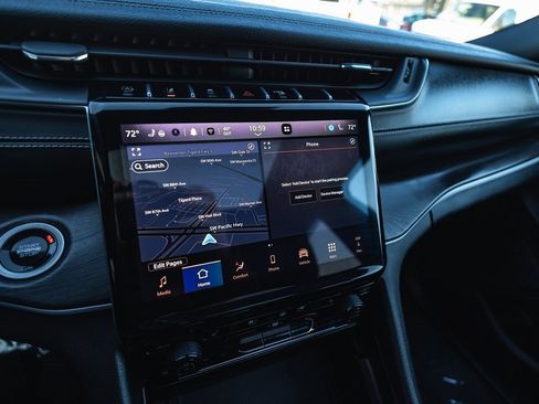 Used 2024 Jeep Grand Cherokee L Limited w/ Luxury Tech Group II image 18