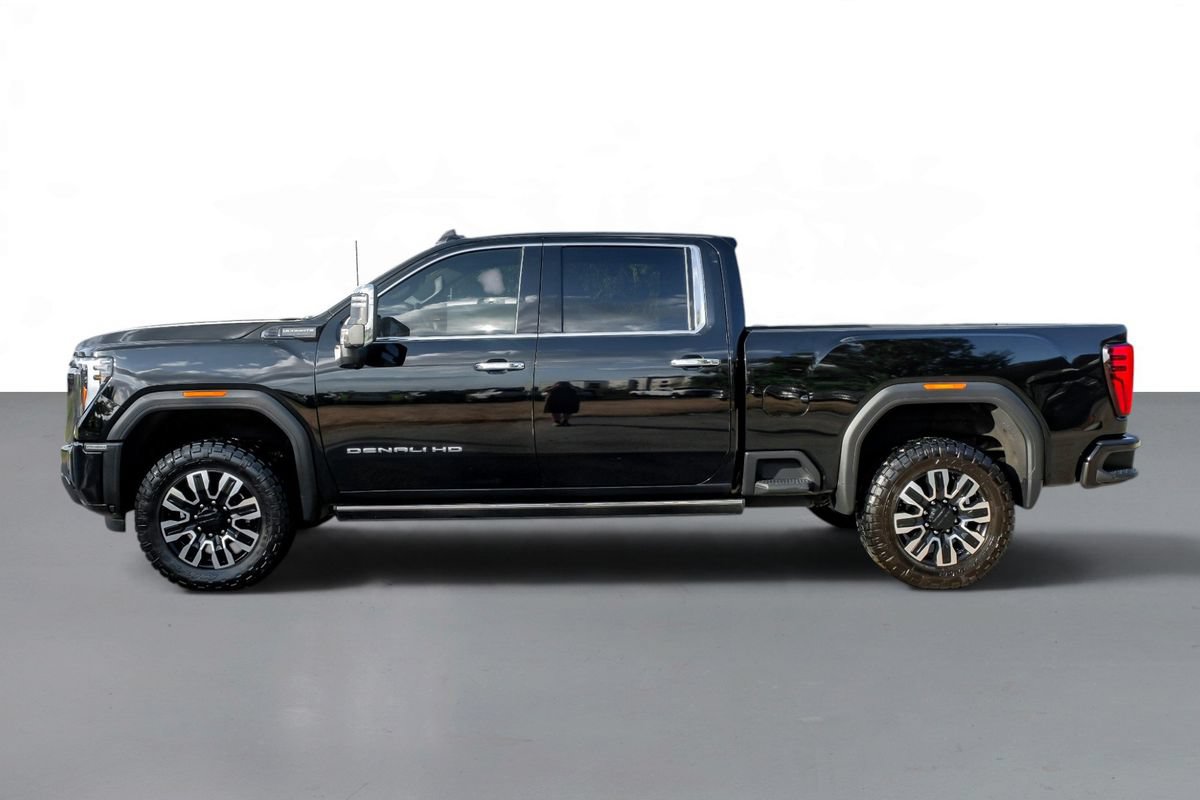 Used 2024 GMC Sierra 2500 Denali Ultimate AWD/4WD image 9