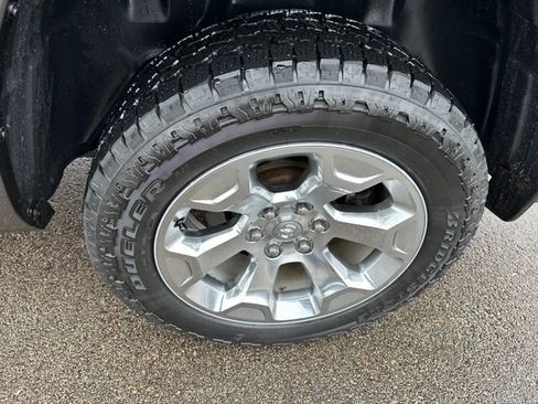 Used 2019 RAM 1500 Big Horn image 8