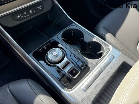 New 2026 Kia Carnival EX FWD image 18