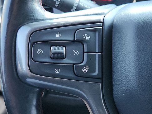 Used 2021 Chevrolet Suburban RST w/ Luxury Package image 21