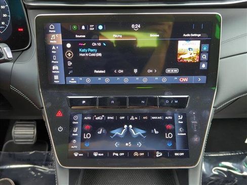 Used 2025 Maserati Grecale Modena AWD/4WD image 14