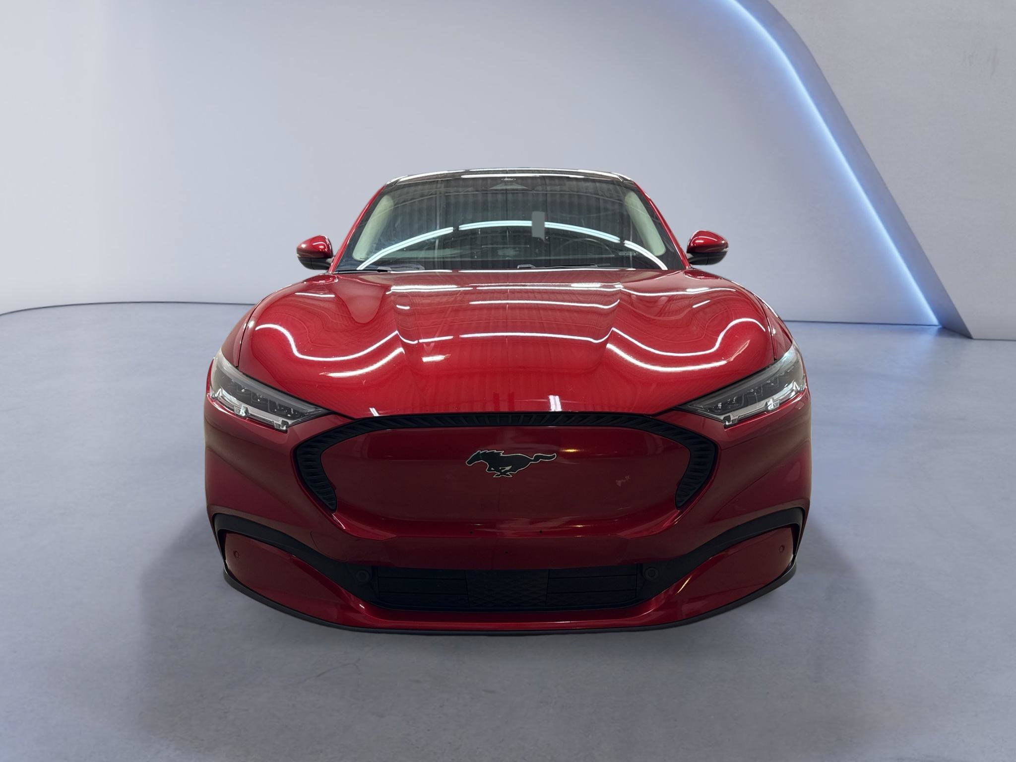 Used 2021 Ford Mustang Mach-E Select w/ Comfort/Appearance Package AWD/4WD image 2