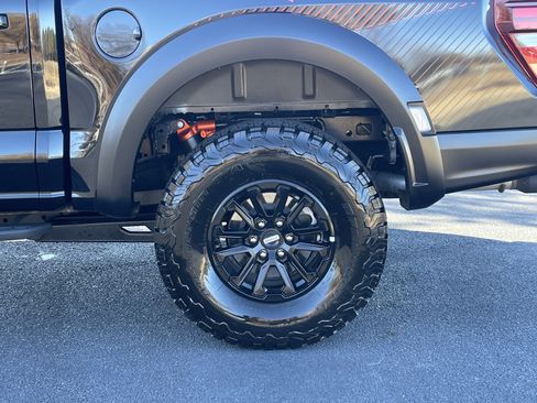 Used 2025 Ford F150 Raptor image 35