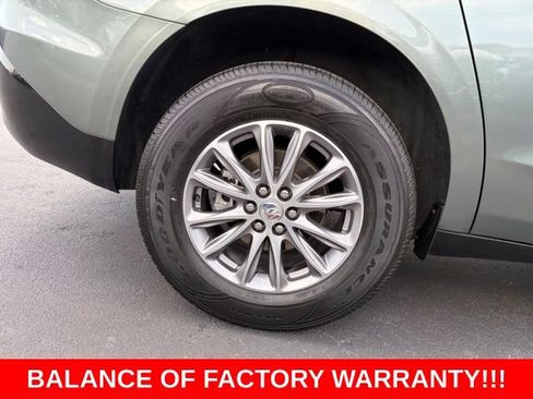 Used 2023 Buick Enclave Essence FWD image 7