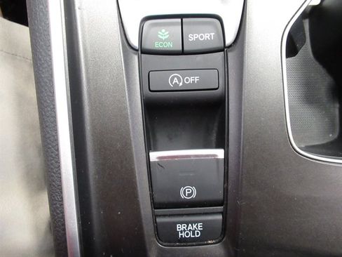 Used 2022 Honda Accord Sport image 32